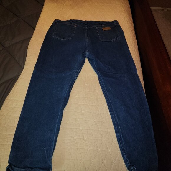 Mens Wrangler Jeans - Big and Tall (46x32) - Picture 2 of 5